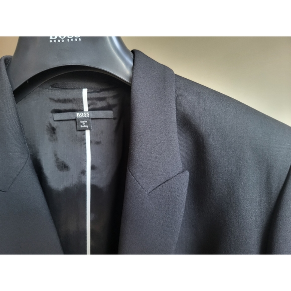 Brand New Hugo Boss Women's Jannami Blazer, Stretch Wool, Black, Size 0 - Picture 4 of 4